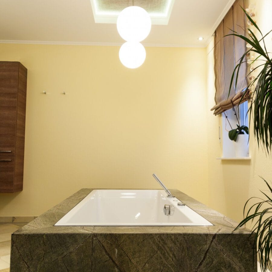 Exklusives Natursteinbad – Floß - Fliesen.Naturstein.Design ...